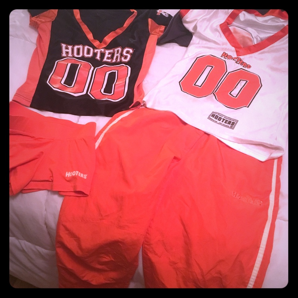 Vintage hooters bundle