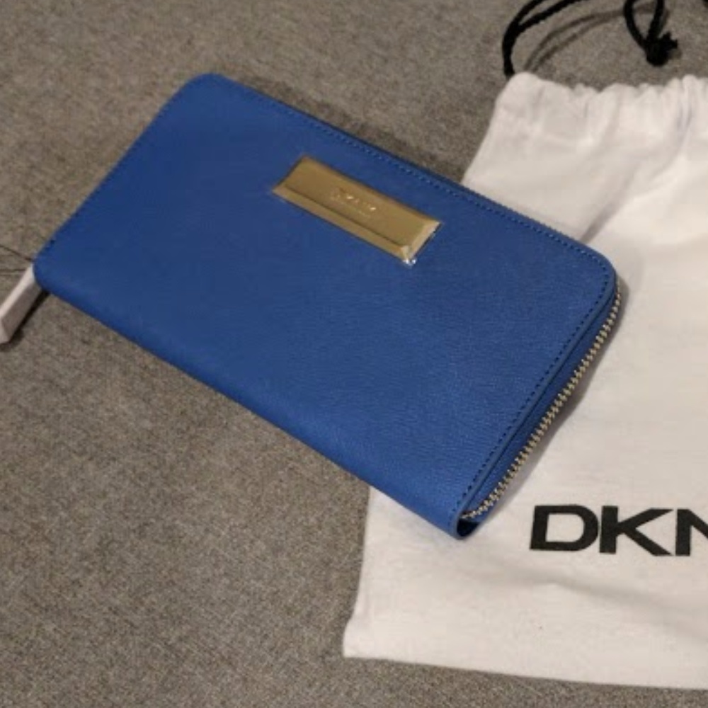 DKNY Blue Wallet NWT *SOLD*