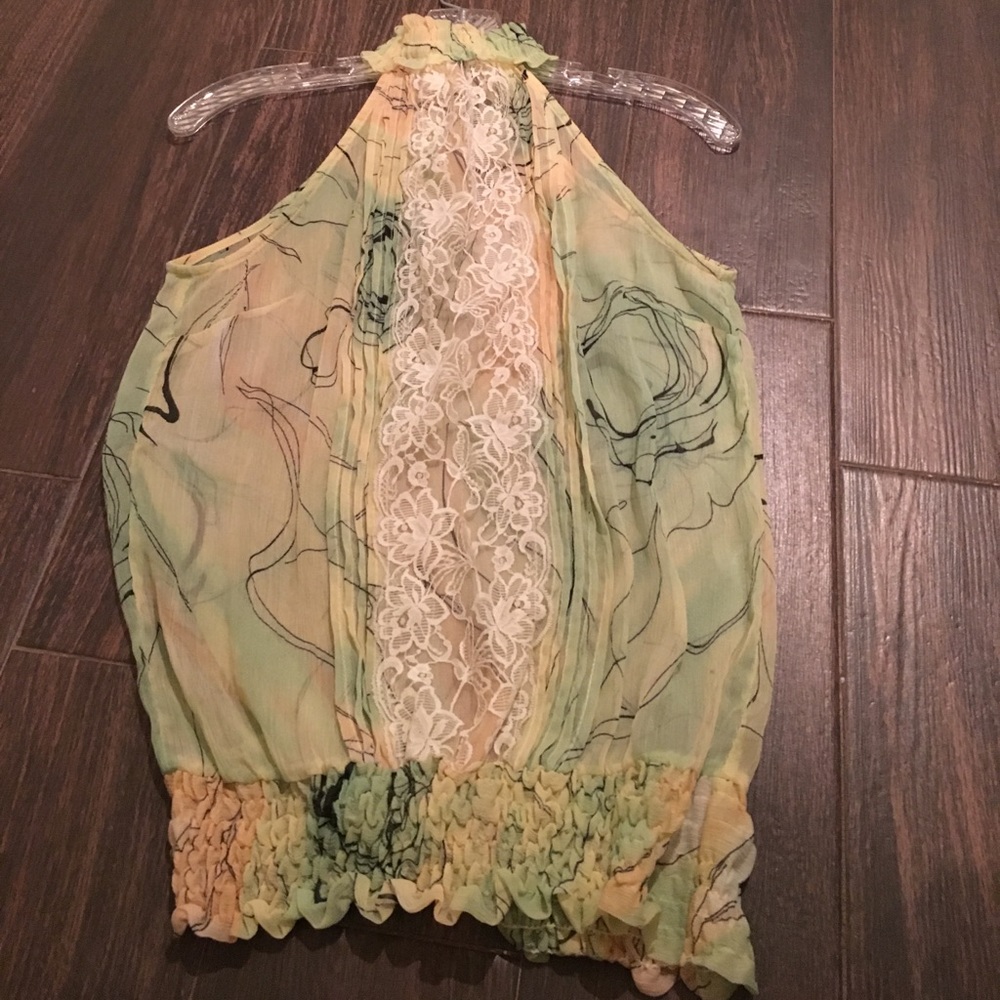 Elegant, gorgeous top!