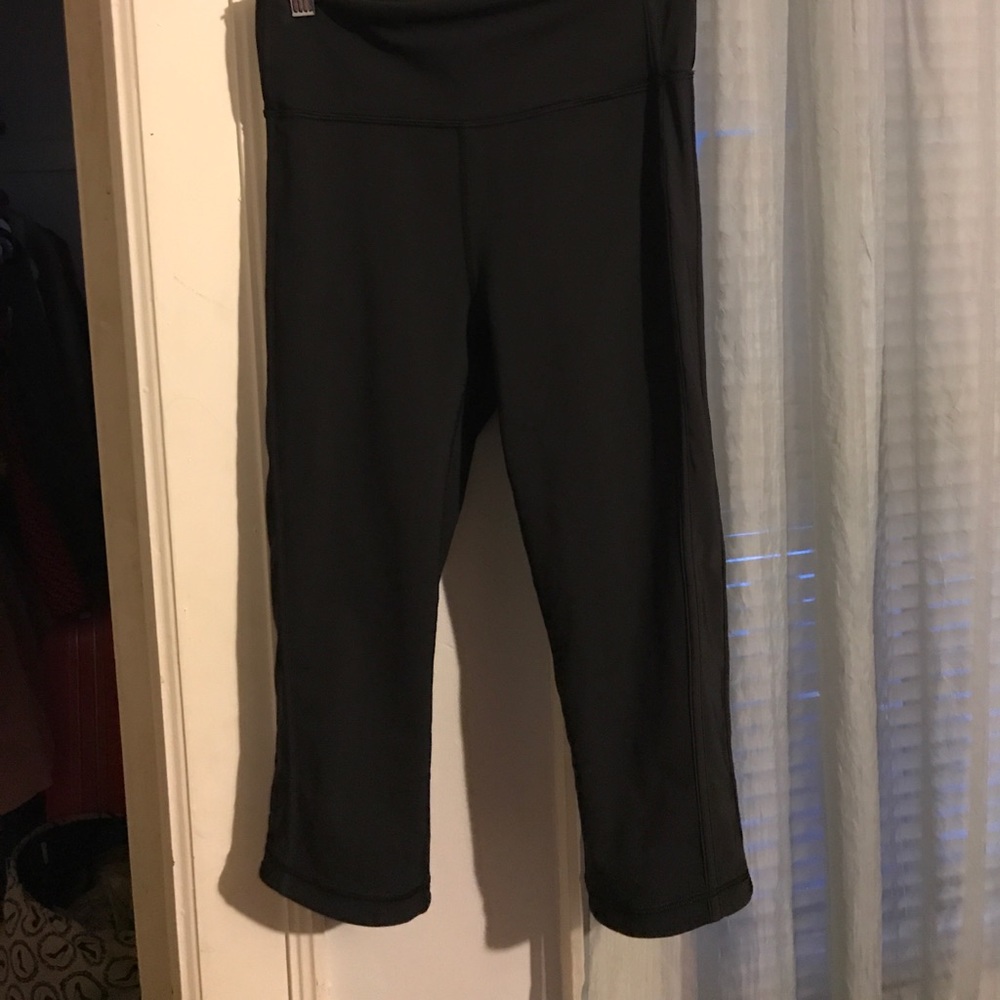 Black lululemon leggings