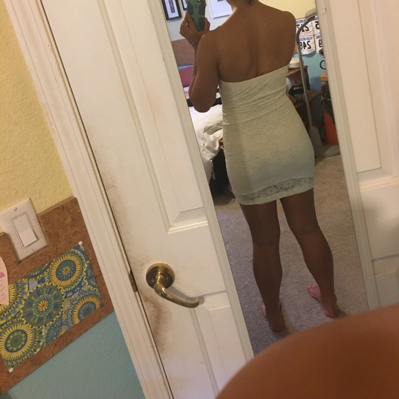 White lace bodycon - Picture 2 of 3