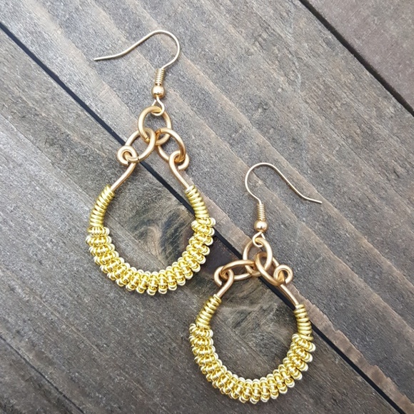 Lexiga Jewelry - 🌟 Gold Hoop Earrings Handmade