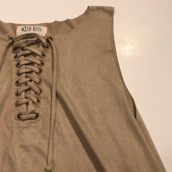 Tan Front knit tie tank - Picture 4 of 6