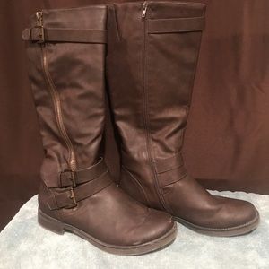 Brown boots