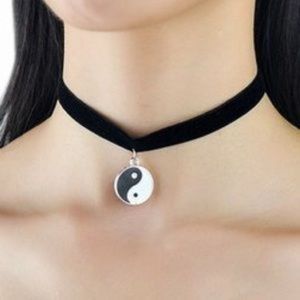 Choker Necklace