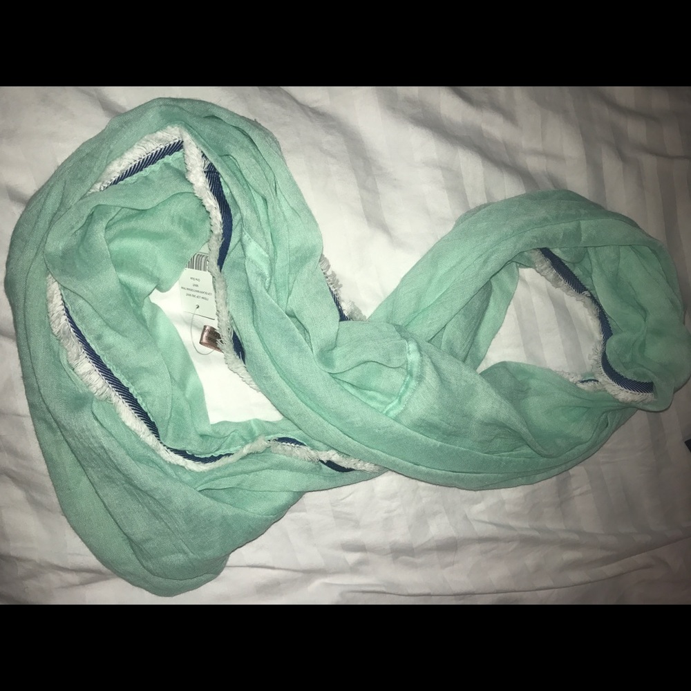 NWT spring scarf