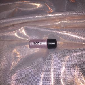 Mini MAC Pigment in Kitschmas