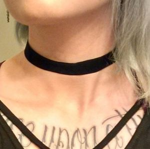Choker Necklace