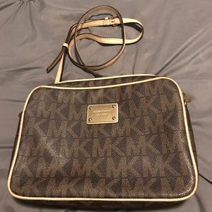 Michael Kors Cross Body Bag