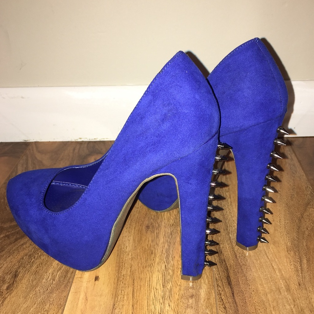 CHARLOTTE RUSSE HEELS