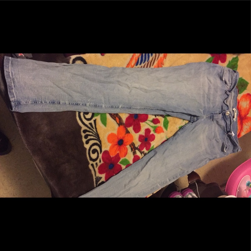 Levi skinny jeans