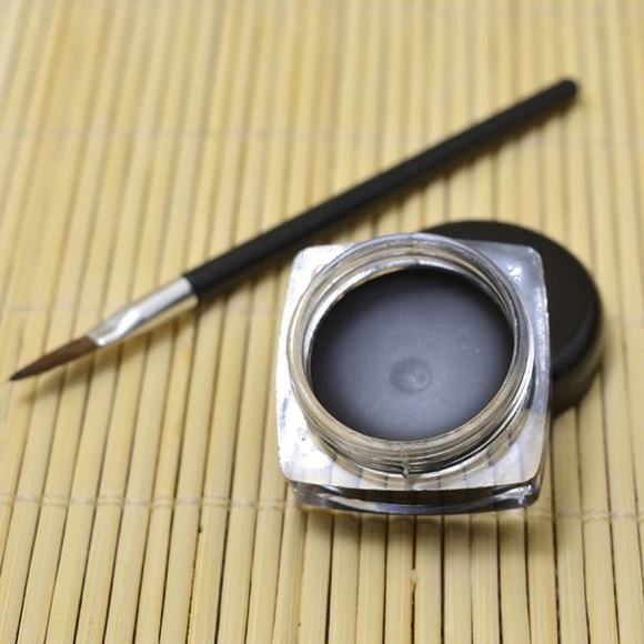 Black gel eyeliner makeup set ✨🌸 - Picture 2 of 6