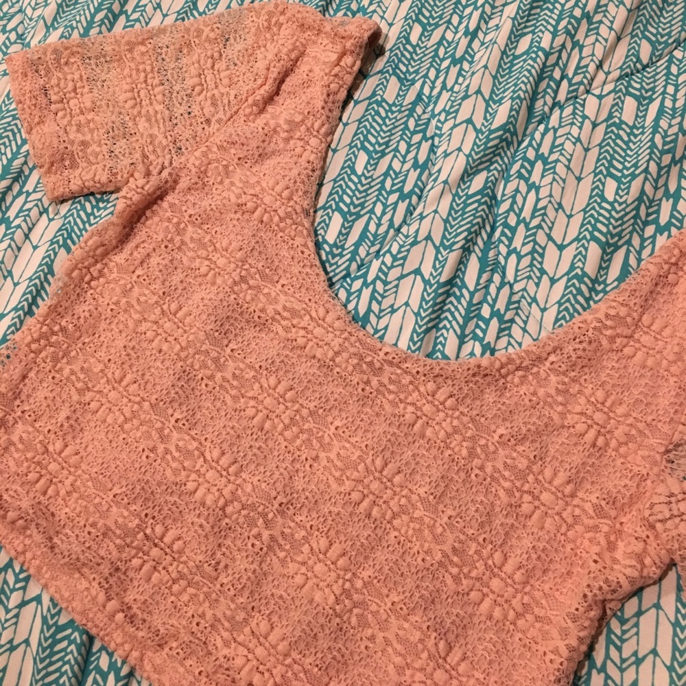 High Cropped Lace Tee