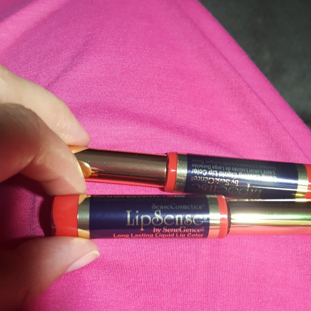 LipSence color Rhubarb