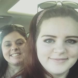 Meet your Posher, Mikayla