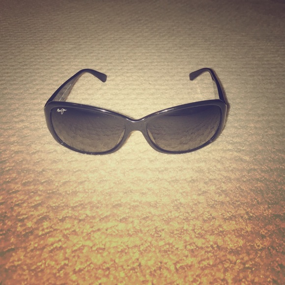 Authentic Maui Jim Woman\'s Sunglasses main image 7