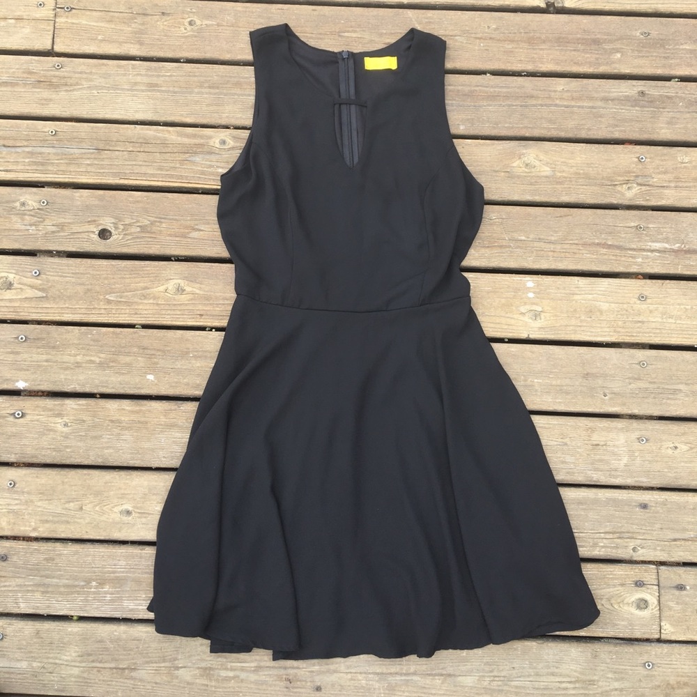 Black Keyhole Chiffon Dress || Nordstrom-Dee Elle