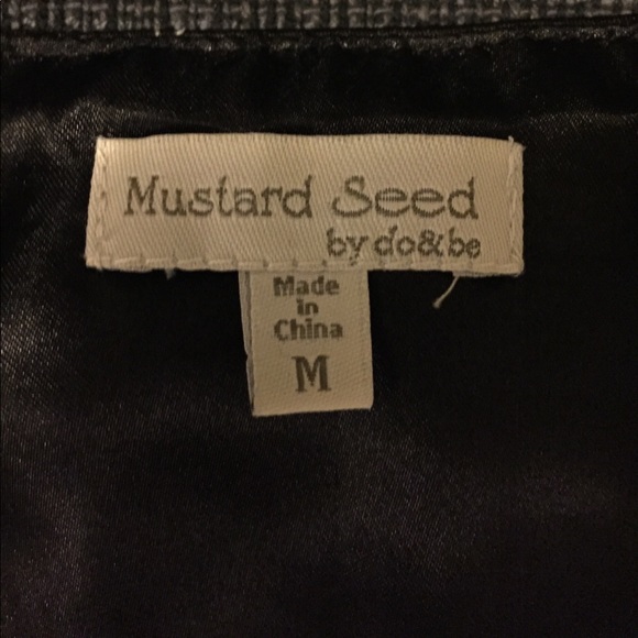 Mustard Seed halter top vest in size M. - Picture 5 of 6