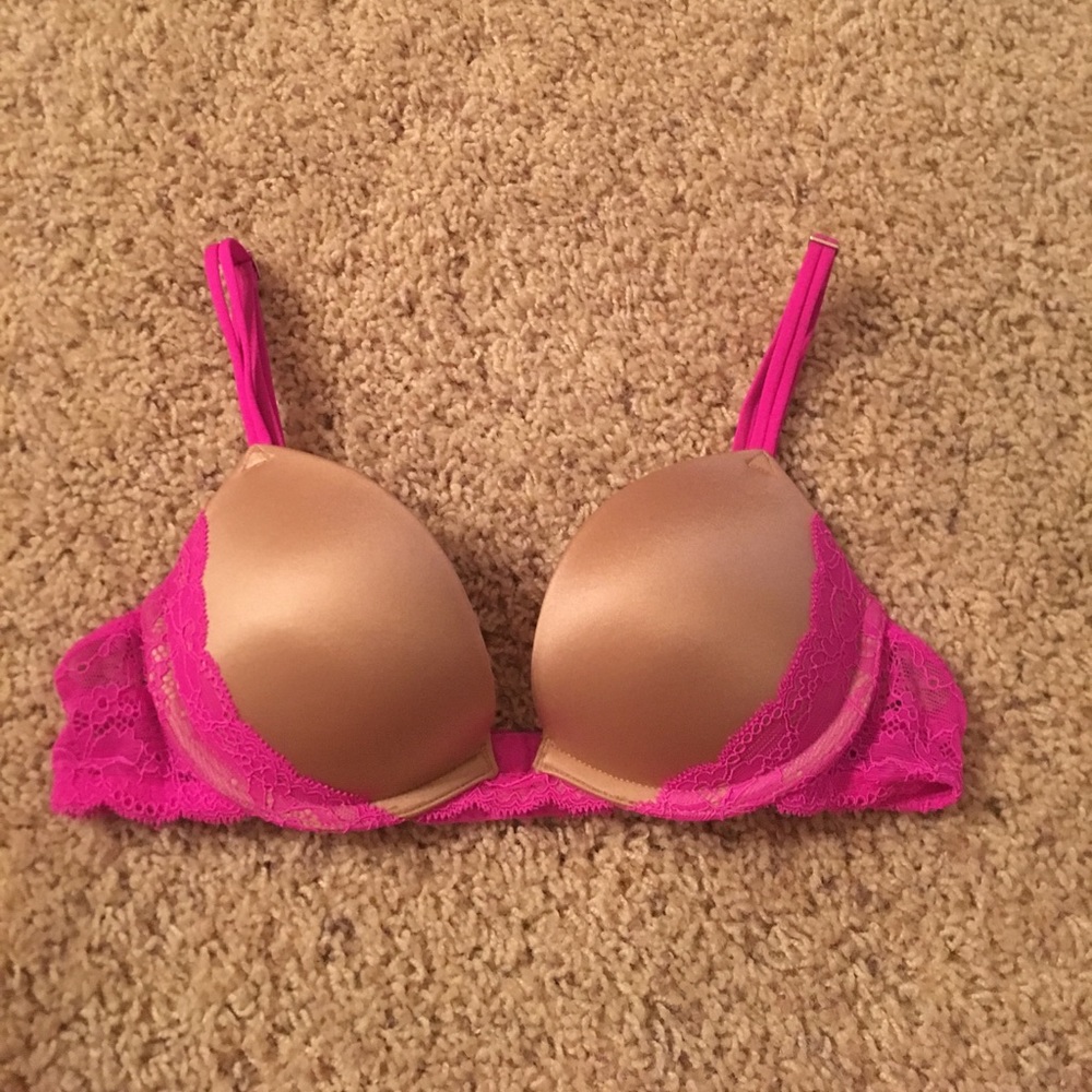 PINK Victoria's Secret Push Up Bra 34A