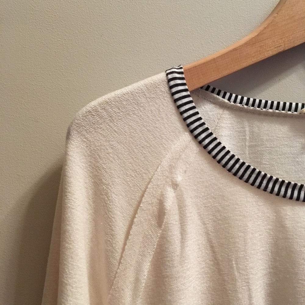 NWOT Ivory with Stripe Detail Light Seamed Tunic - Picture 2 of 5
