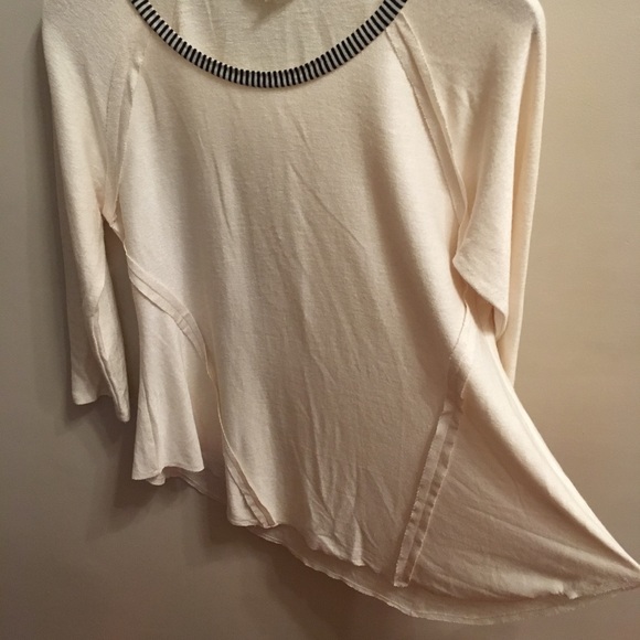 NWOT Ivory with Stripe Detail Light Seamed Tunic - Picture 3 of 5