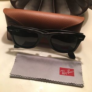 Ray-Ban Wayfarer Sunglasses