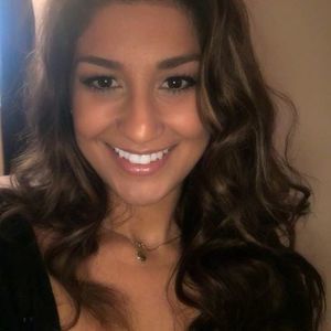 Meet your Posher, Nadia