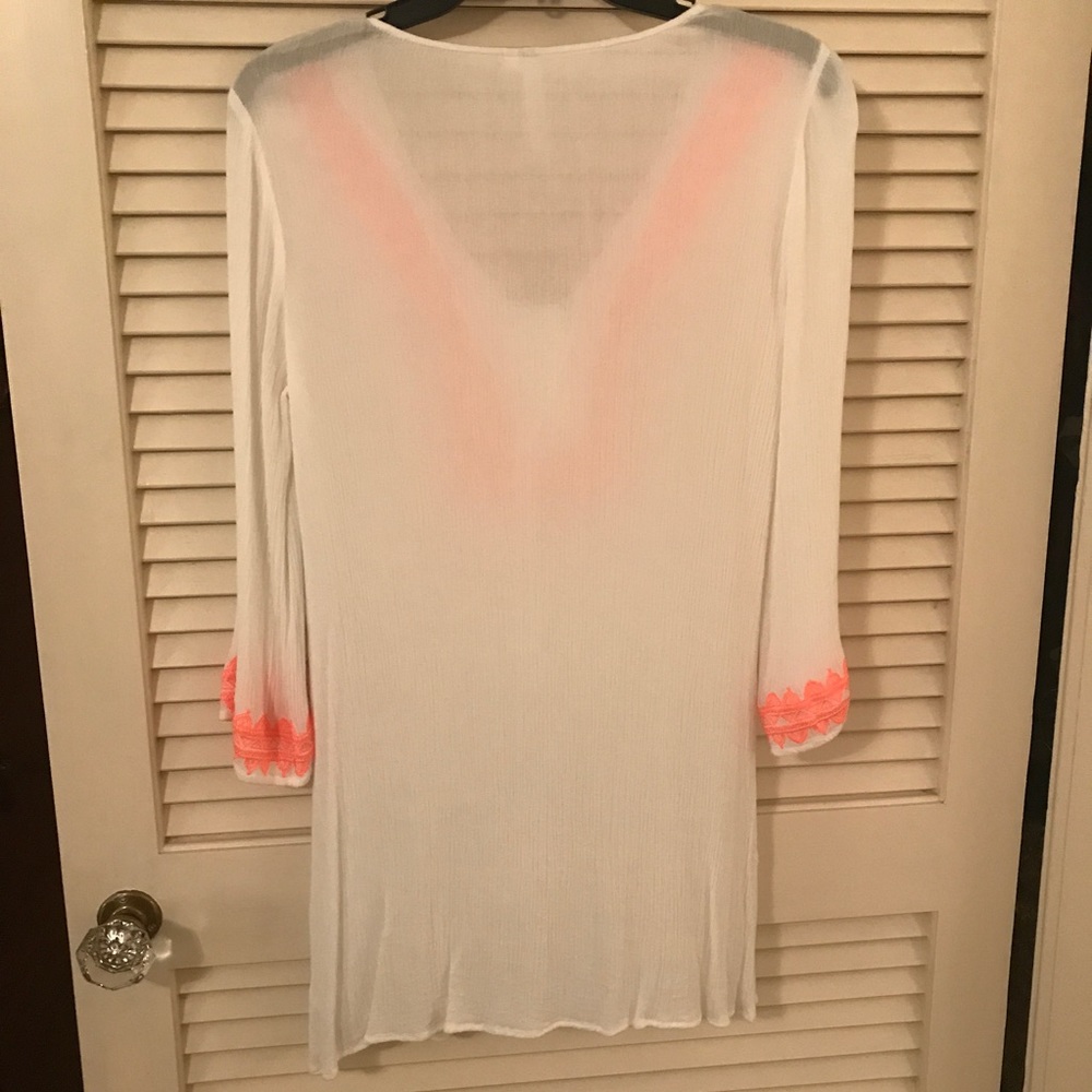 Women's beach coverup - Picture 2 of 2