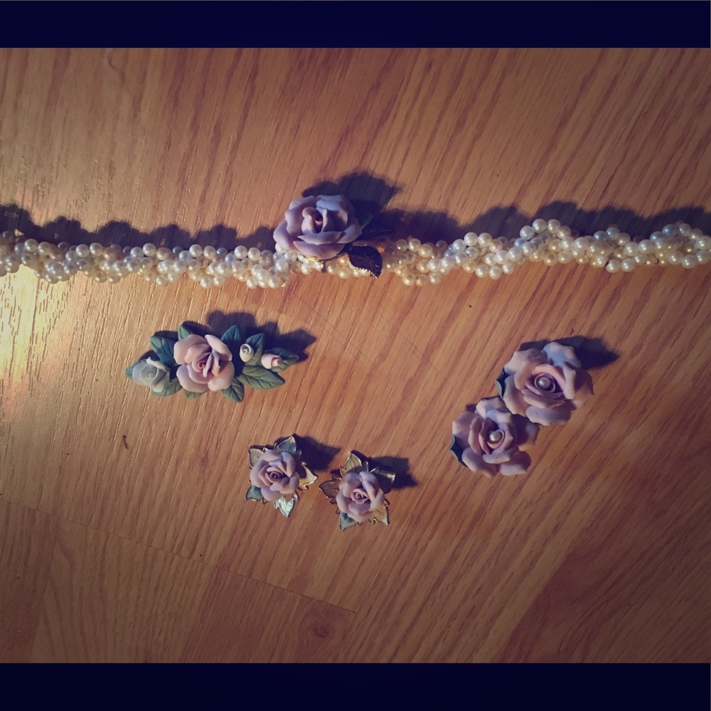 Pink rose and pearl jewelry set