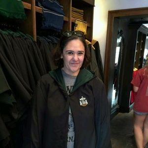 Meet your Posher, Miriam