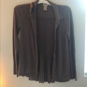 Long Sleeve Gray Top!👏🏼🎊