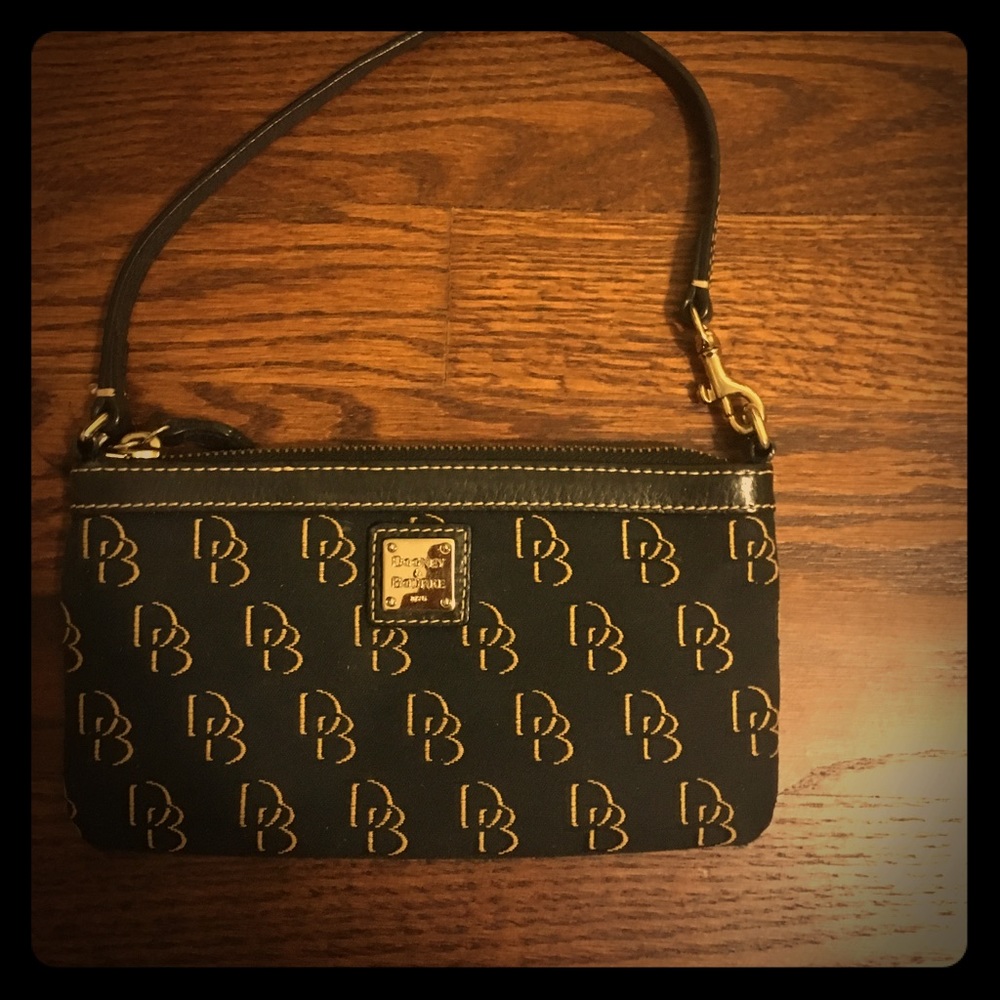 Dooney & Bourke Wristlet