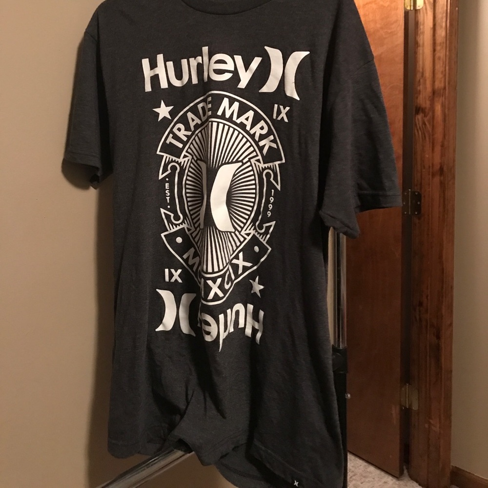 Men's Hurley tee