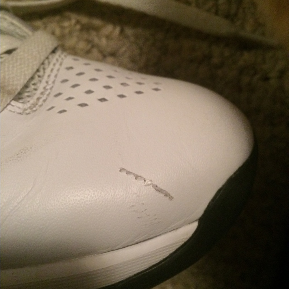 Nike - Picture 3 of 4