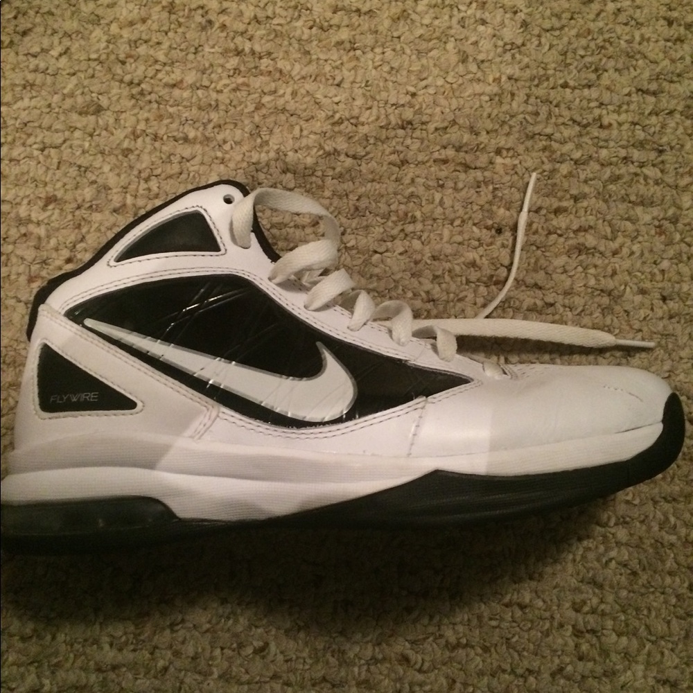 Nike - Picture 4 of 4