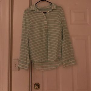 Vineyard Vines size 4 shirt