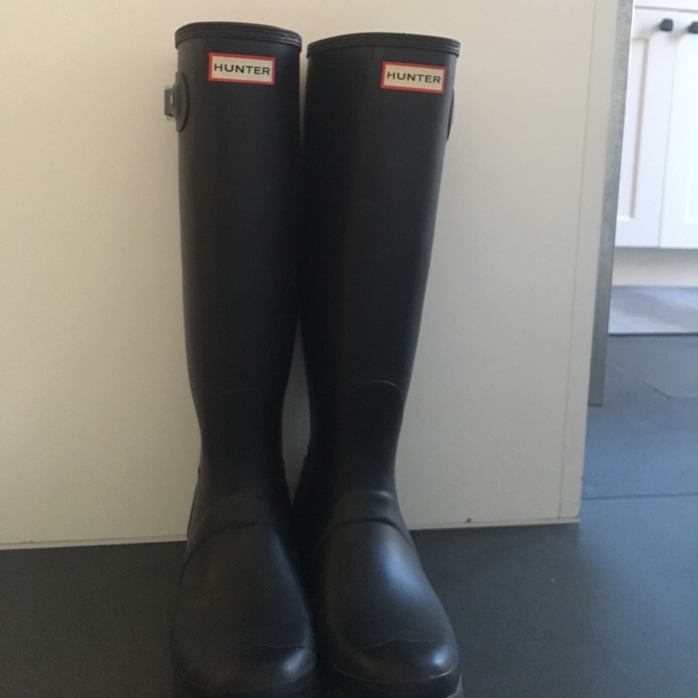 Black Hunter Boots - Size 8 (US)