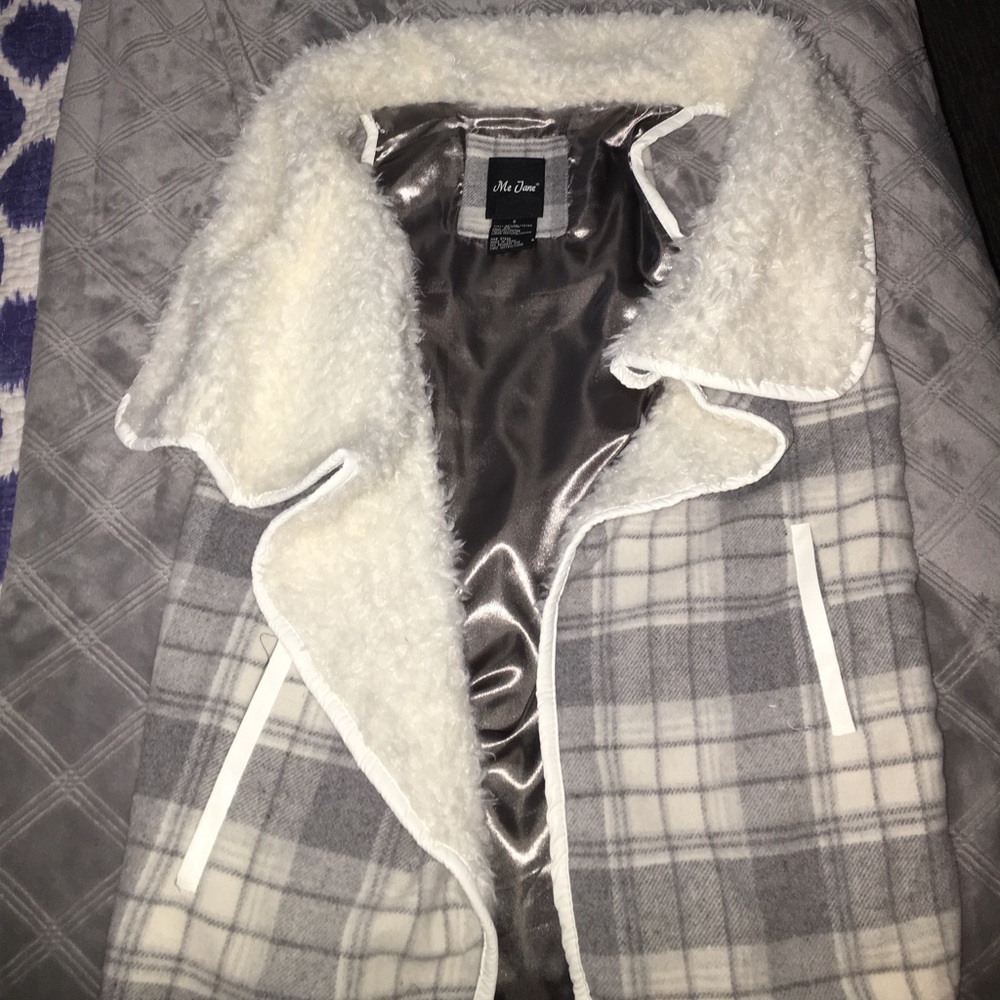 Plaid/ Fur Vest! VERY comfy!!