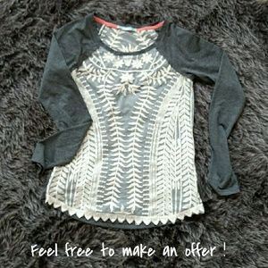 lace overlay, T-shirt, sweater ,long sleeve,medium