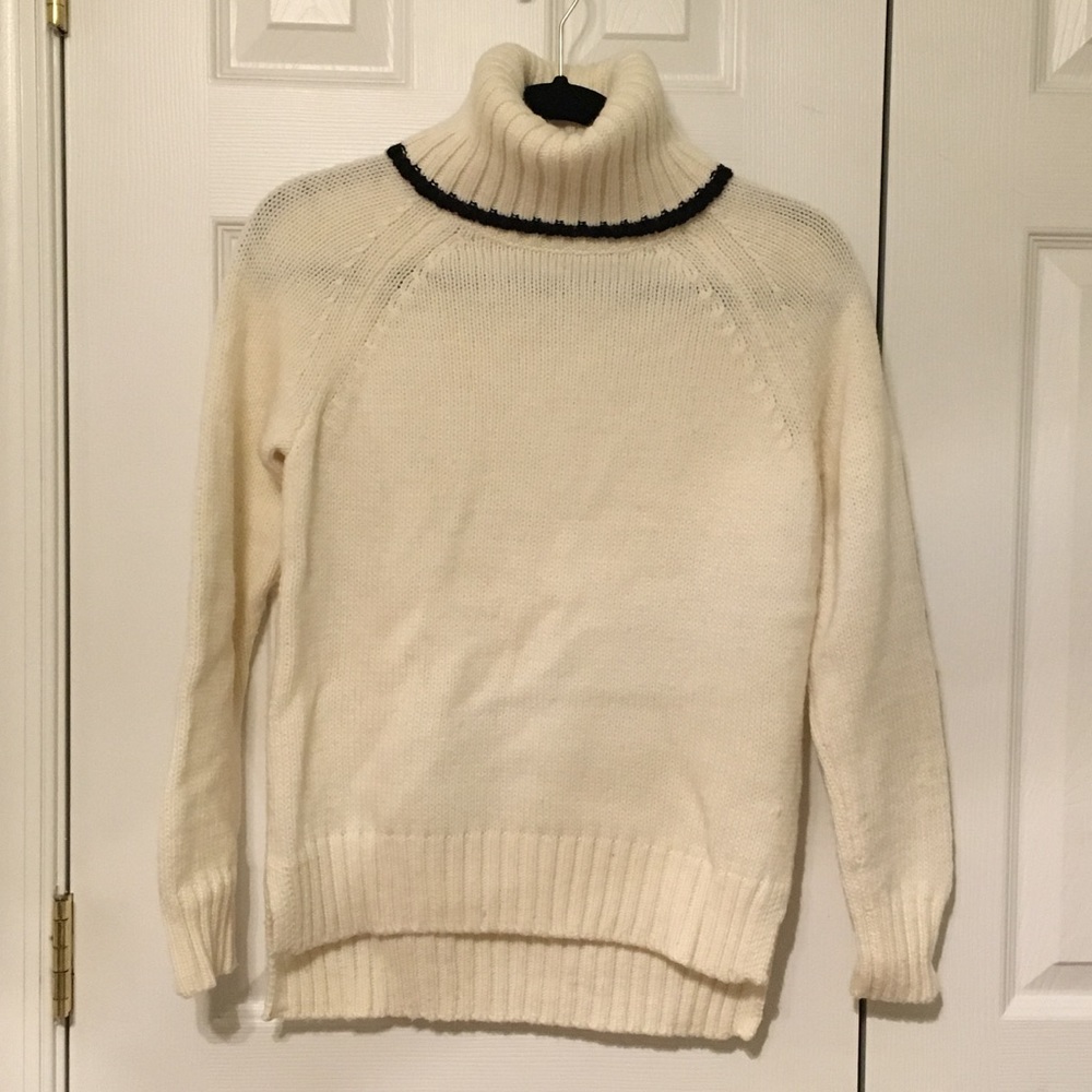 Uniqlo turtleneck