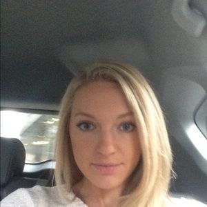 Meet your Posher, Victoria