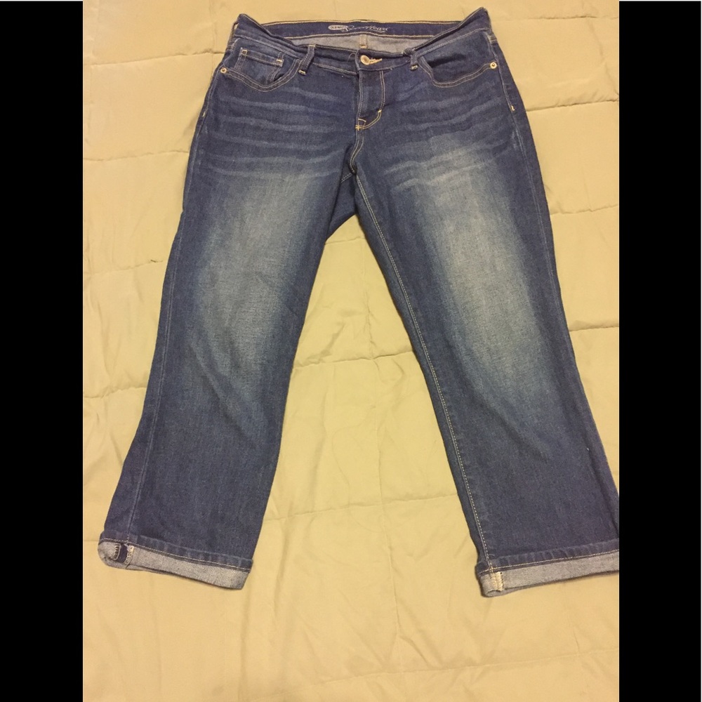 Old Navy sweetheart fit capri pants