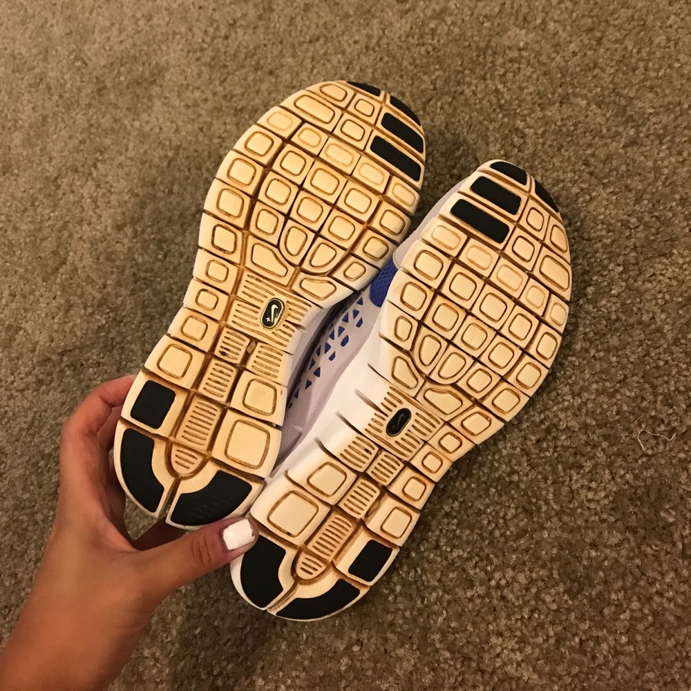 Nike running shoes - Picture 3 of 4
