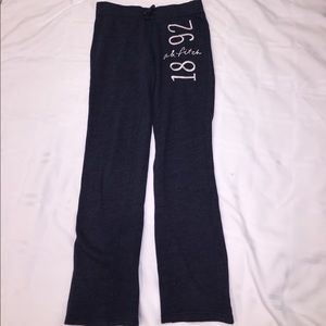 NEVER WORN SOFT ABERCROMBIE KIDS SWEATPANTS