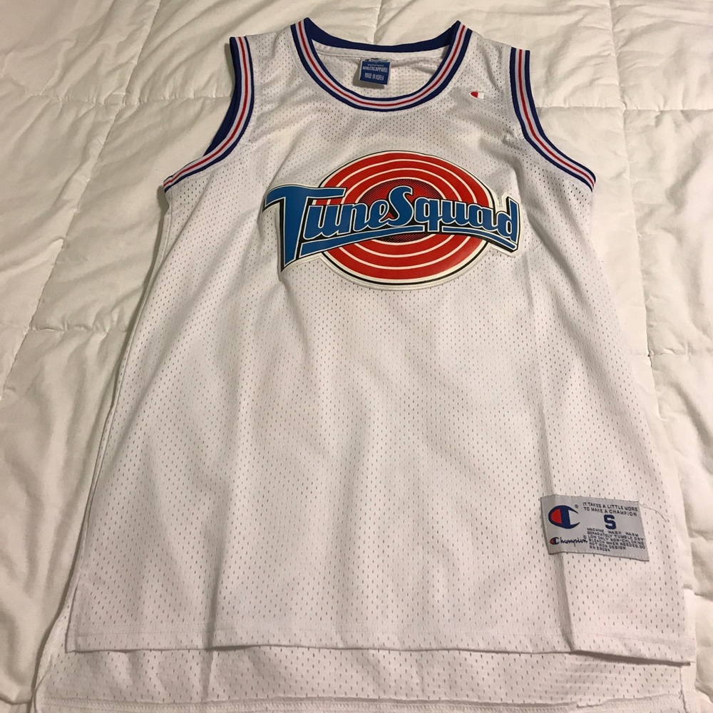 Be Lola's #1 for Halloween - bugs bunny jersey