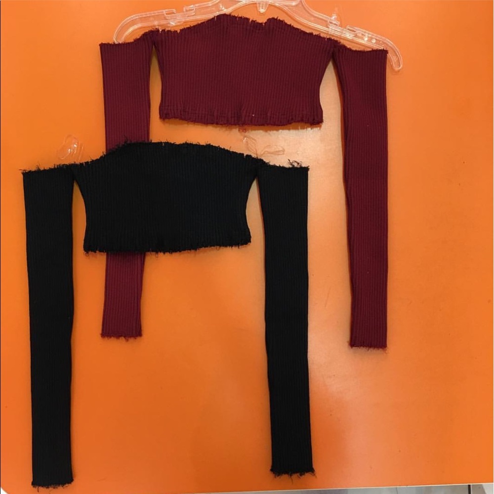 Off the Shoulder Long Sleeve Crop - Black