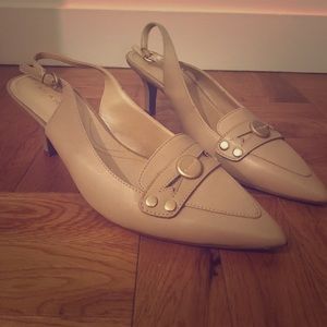 Tahari low heel sling back pumps