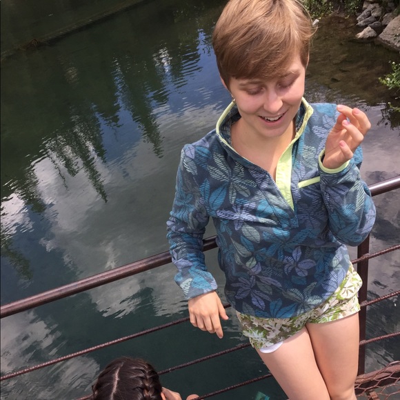 Meet your Posher, Ashley - Picture 1 of 1