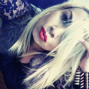 Meet your Posher, Alitza