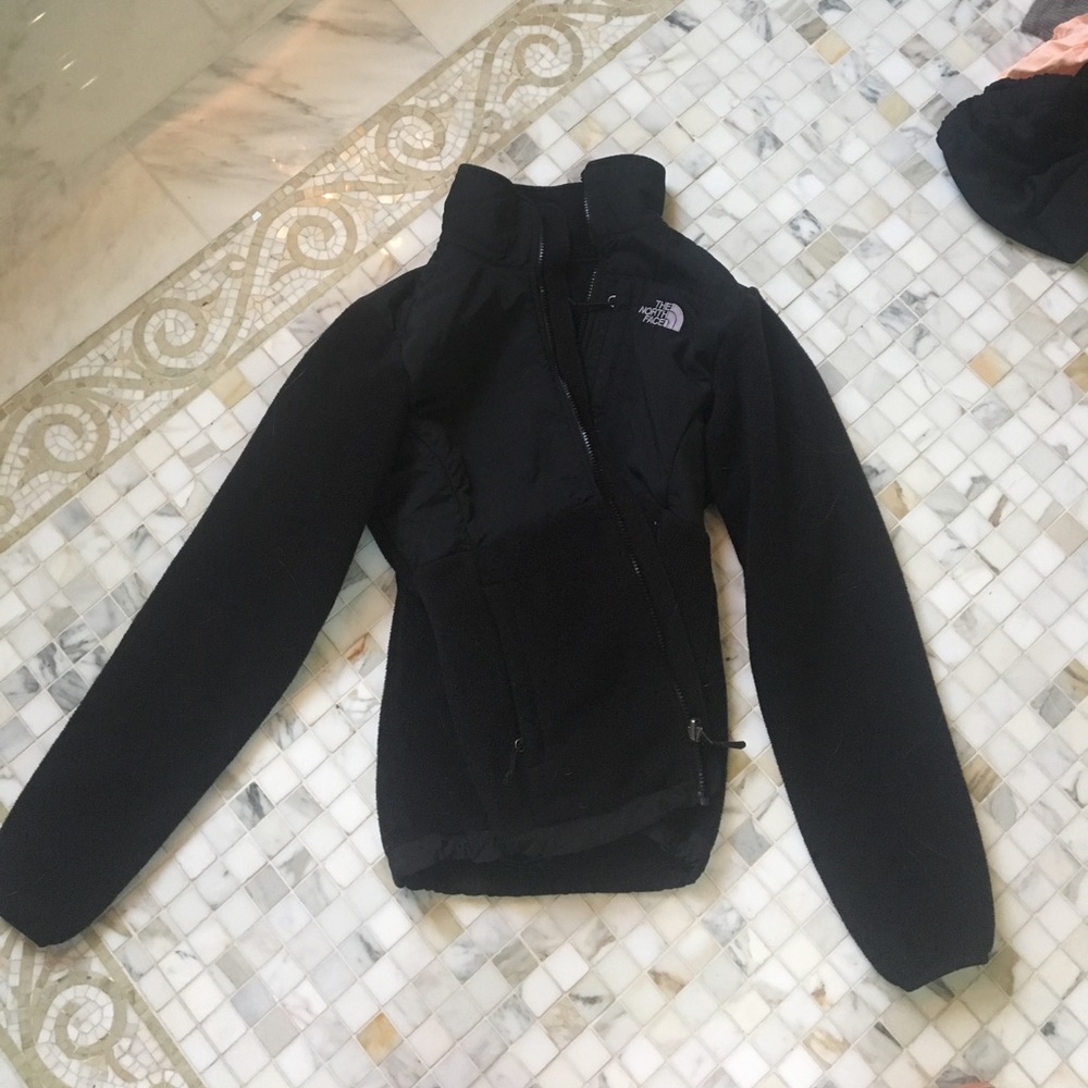 Black fleece north face jacket